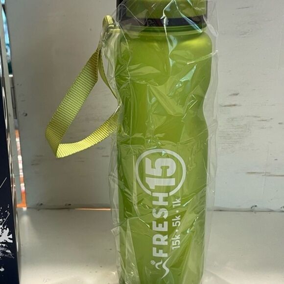 NWT Partner Sports Pro Cycler 15k 5k 1k 34 ounce green sports bottle in box - Picture 6 of 9